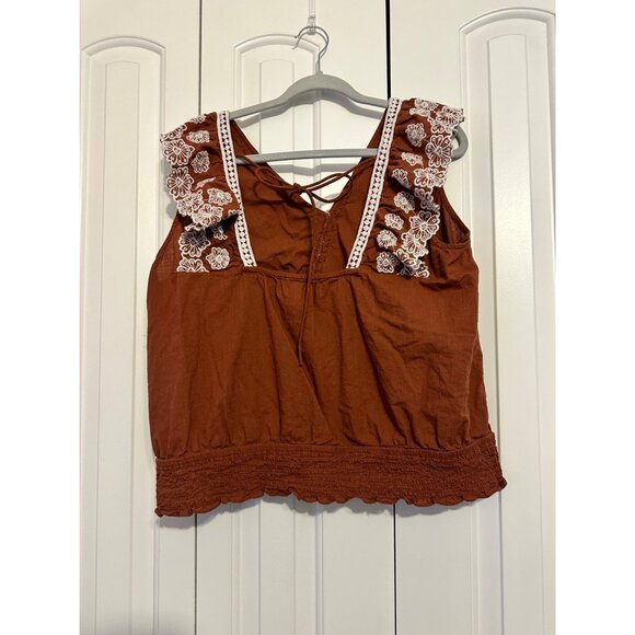 Brown Sleeveless Embroidered Top With Lace Detail & Tie Back Size 2X - Picture 4 of 8